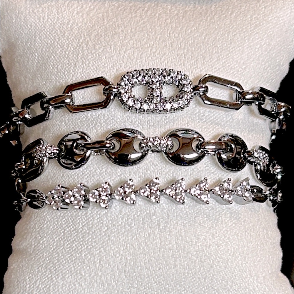 Bomb party Luxe layers bracelet